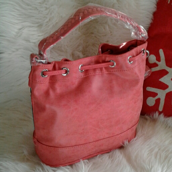 🆕Dolce Vita bucket handbag💖 - Picture 3 of 7